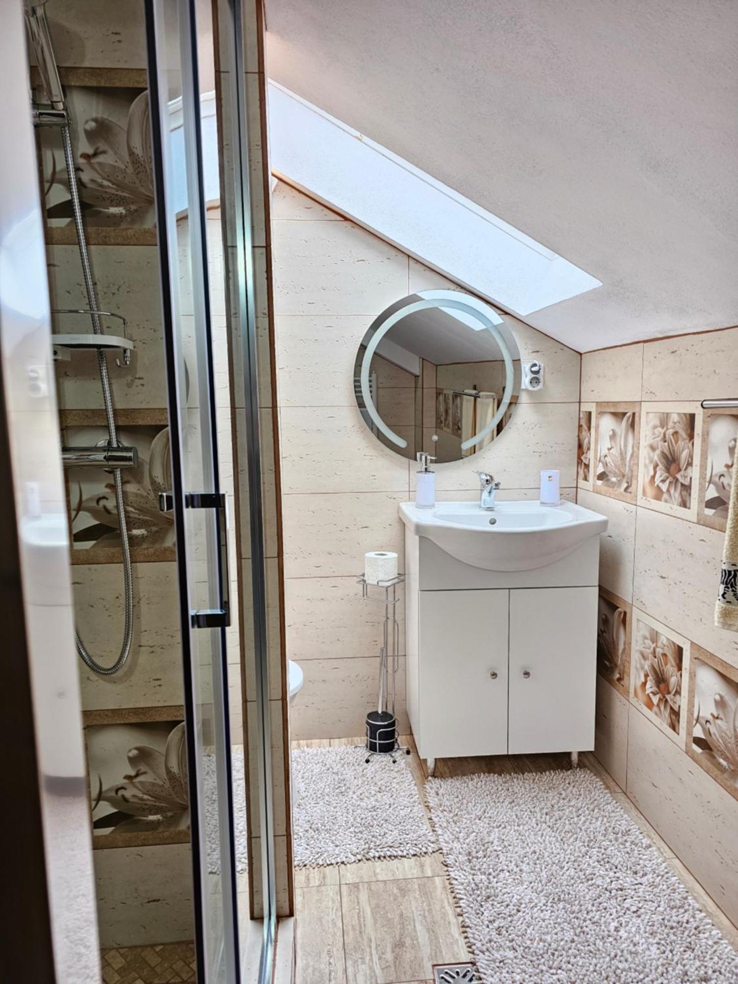 Casa Hera Călimăneşti 部屋 写真